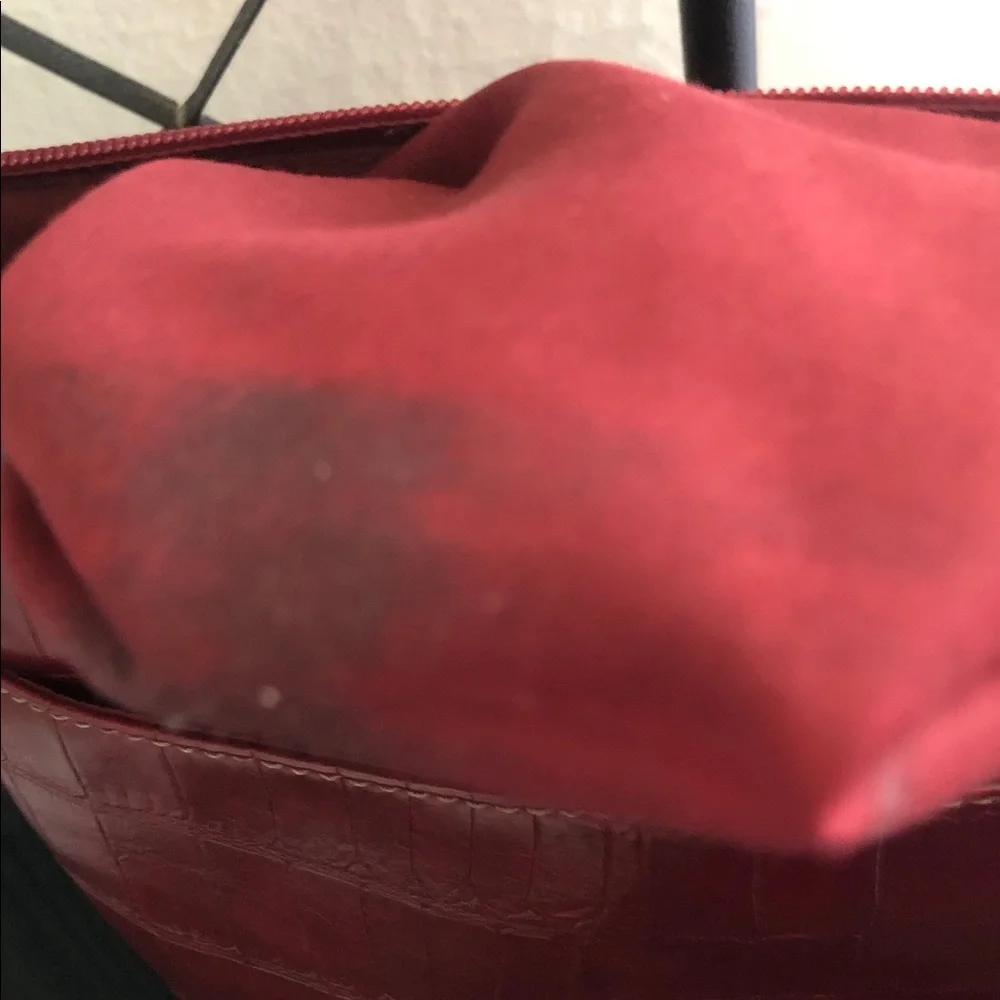 Relic fall Burgundy Croc-Embossed Crossbody Bag